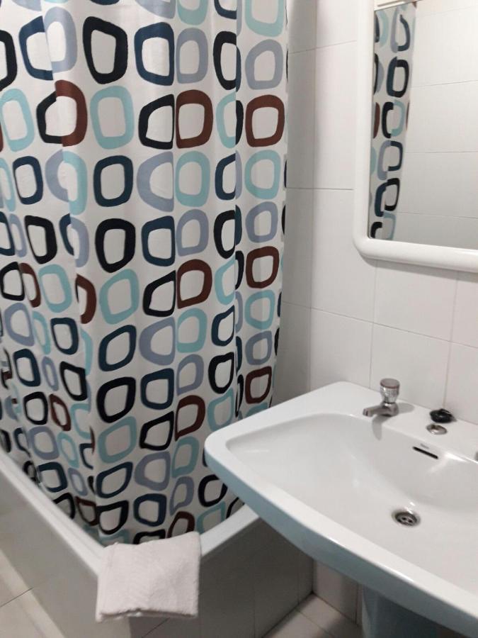 Albergue Hostal Telmo Tui Esterno foto